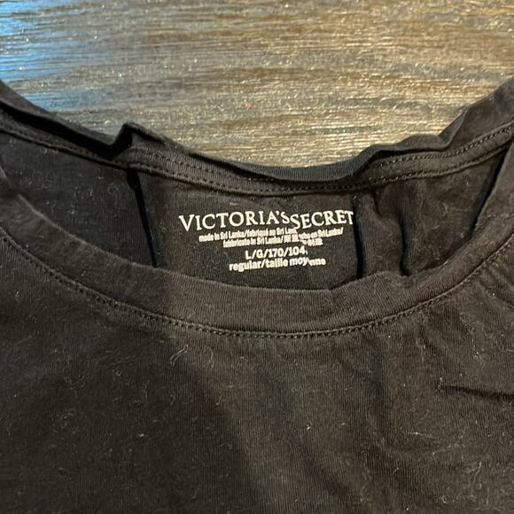 Victoria's Secret Black Short Sleeve Tee with Logo - Picture 2 of 4